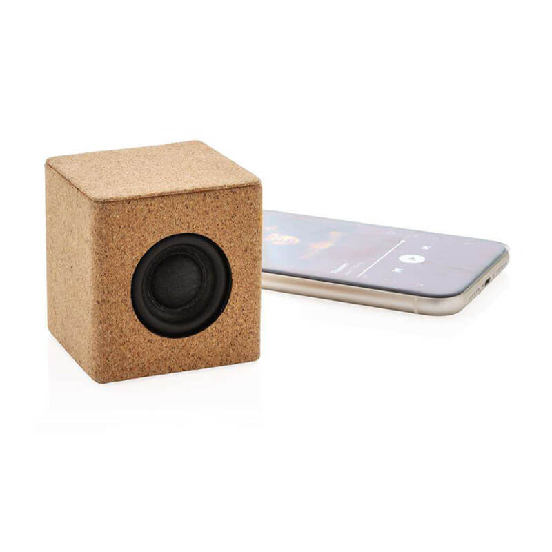 Eco-friendly cork bluetooth speaker